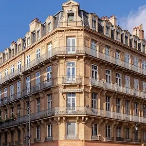 https://coeur-capitole-clim-parking-ascenseur.midi-pyreneeshotels.com