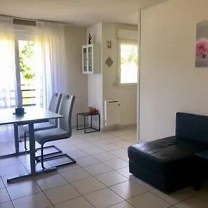 https://appartement-au-calme-proche-centre-ville.inbrittany.com