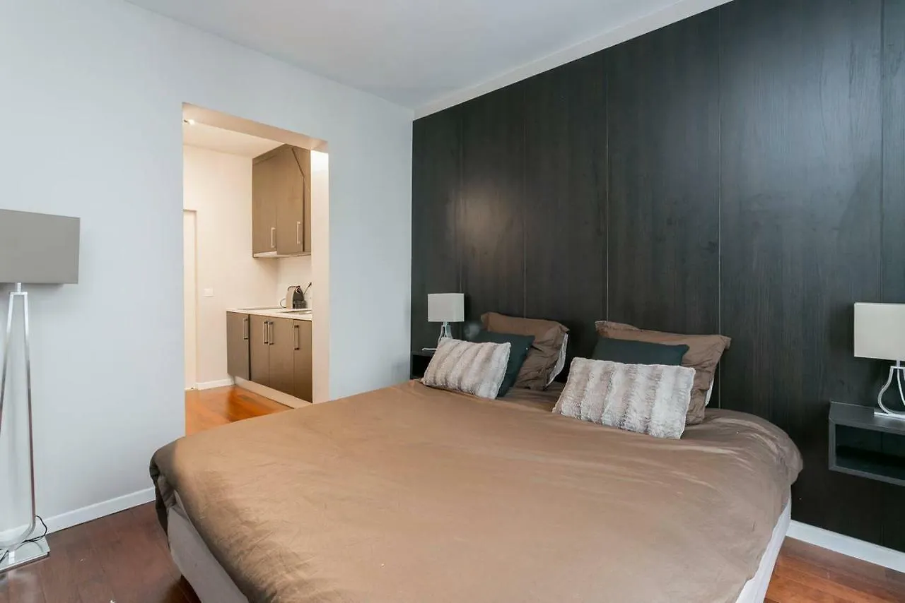 Studio Tour Eiffel Et Champs-Elysees Apartment Paris France