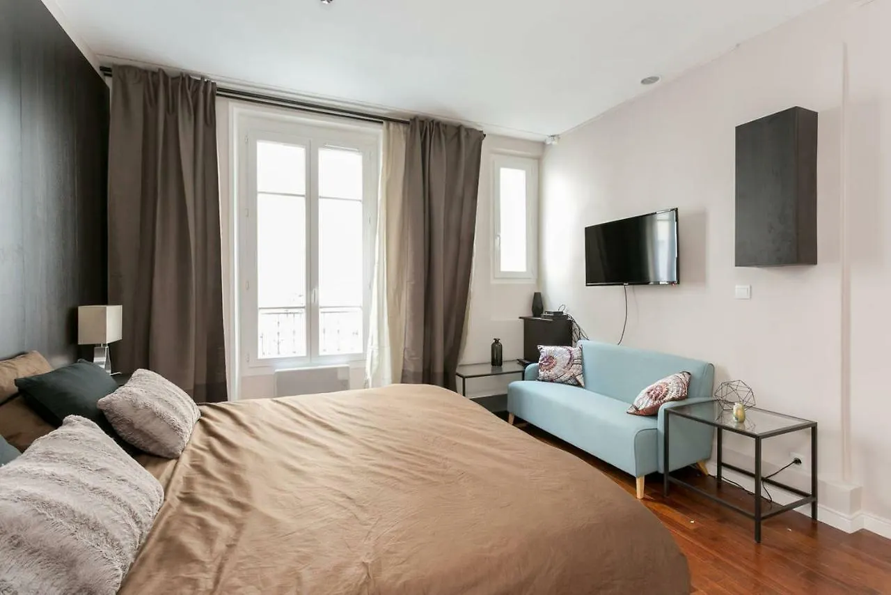 Studio Tour Eiffel Et Champs-Elysees Apartment Paris France